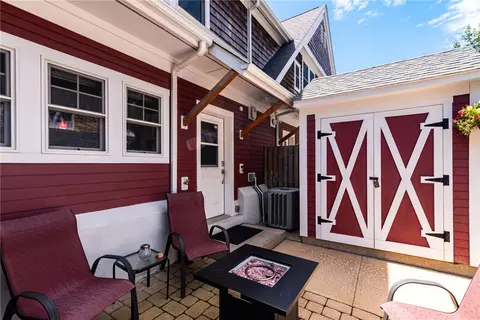 Exterior - 265 Post Road Rd #4, Warwick, RI 02888 photo 6 of 9