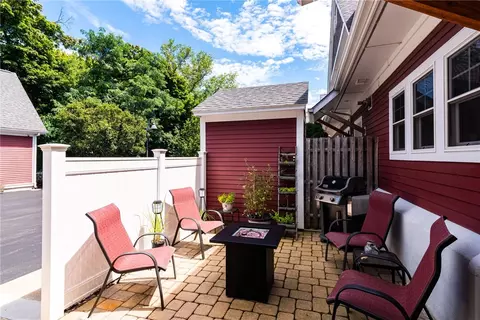 Exterior - 265 Post Road Rd #4, Warwick, RI 02888 photo 5 of 9