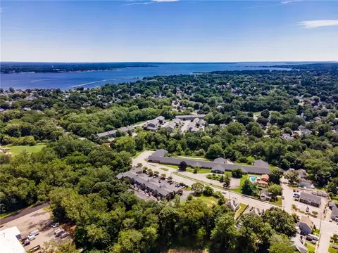 View/Area - 265 Post Road Rd #4, Warwick, RI 02888 photo 7 of 8