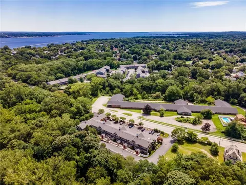 View/Area - 265 Post Road Rd #4, Warwick, RI 02888 photo 6 of 8
