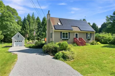218 Shannock Hill Rd, Richmond, RI 02892
