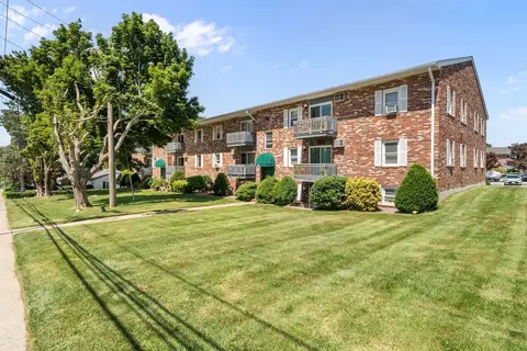 200 Manville Hill Rd #B30, Cumberland, RI 02864