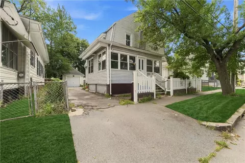 186 California Ave, Providence, RI 02905