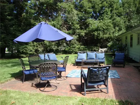 Exterior - 132 Timberline Rd, Warwick, RI 02886 photo 8 of 10