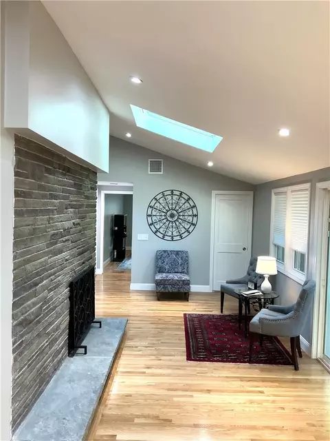 Entry Way - 132 Timberline Rd, Warwick, RI 02886 photo 2 of 3