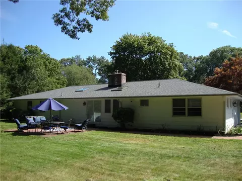 Exterior - 132 Timberline Rd, Warwick, RI 02886 photo 7 of 10