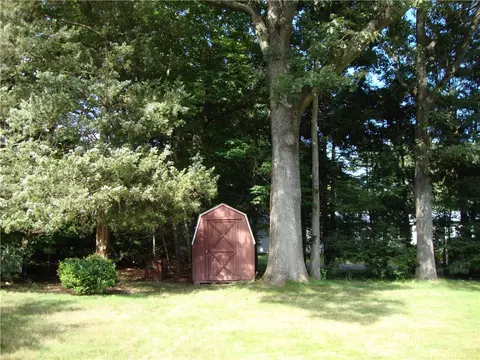 Exterior - 132 Timberline Rd, Warwick, RI 02886 photo 10 of 10
