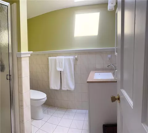 Bath - 272 Shore Rd #A, Westerly, RI 02891 photo 2 of 3