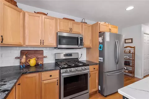 Kitchen - 500 Mendon Rd #213, Cumberland, RI 02864 photo 3 of 4