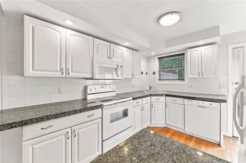 Kitchen - 3399 Post Rd #13, Warwick, RI 02886 photo 2 of 4