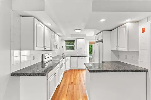 Kitchen - 3399 Post Rd #13, Warwick, RI 02886 photo 1 of 4
