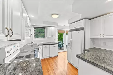 Kitchen - 3399 Post Rd #13, Warwick, RI 02886 photo 3 of 4