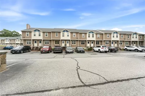 Exterior - 3399 Post Rd #13, Warwick, RI 02886 photo 1 of 7