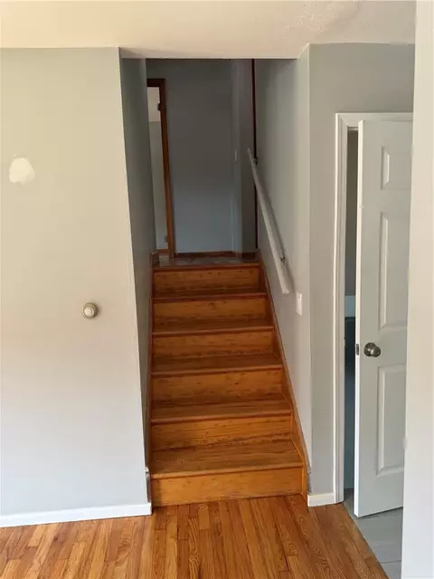 2 Lawrence St, Westerly, RI 02891 photo 4