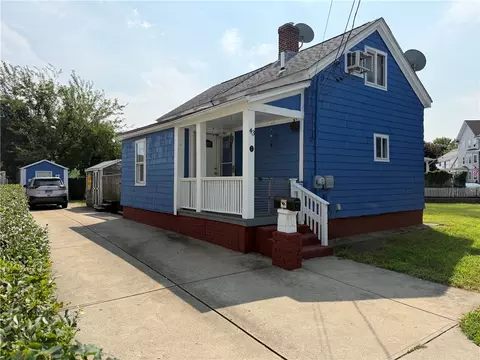 43 Appleton Ave, Pawtucket, RI 02860