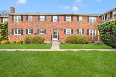 70 Carroll Ave #706, Newport, RI 02840