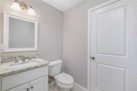 Bath - 301 Ledge Rd, Coventry, RI 02816 photo 2 of 4