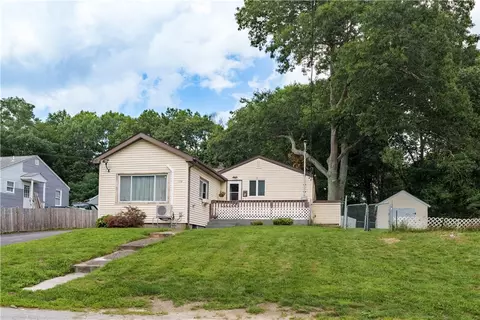 1140 Mount Pleasant Rd, Burrillville, RI 02830