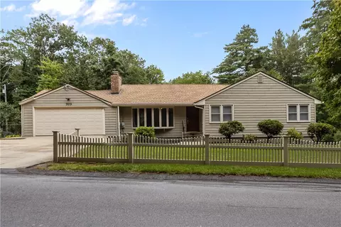 703 Pound Hill Rd, North Smithfield, RI 02896