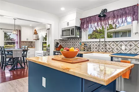 Kitchen - 124 Beach St, Westerly, RI 02891 photo 1 of 5