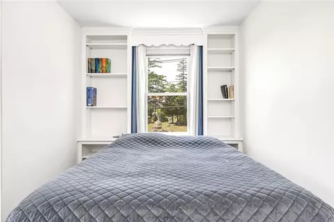 Bedroom - 124 Beach St, Westerly, RI 02891 photo 4 of 4