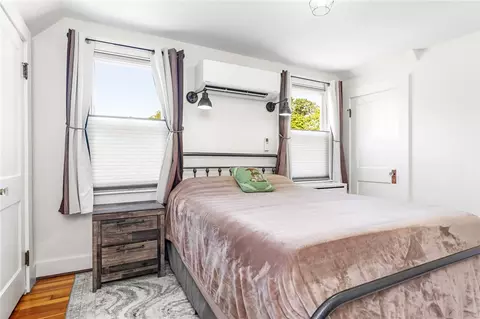 Bedroom - 124 Beach St, Westerly, RI 02891 photo 2 of 4