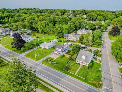 View/Area - 124 Beach St, Westerly, RI 02891 photo 5 of 6