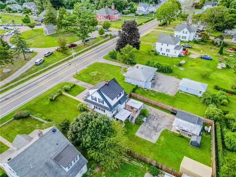 View/Area - 124 Beach St, Westerly, RI 02891 photo 3 of 6