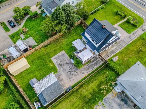 View/Area - 124 Beach St, Westerly, RI 02891 photo 4 of 6