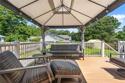Exterior - 124 Beach St, Westerly, RI 02891 photo 5 of 8