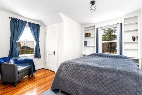 Bedroom - 124 Beach St, Westerly, RI 02891 photo 3 of 4