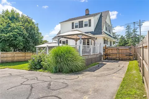 Other - 124 Beach St, Westerly, RI 02891 photo 3 of 11