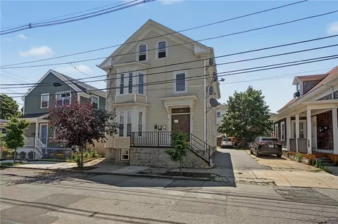 142 Oxford St, Providence, RI 02905