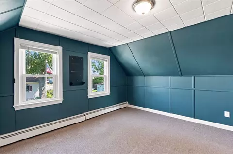 Bedroom - 36 Newfield Ave, Warwick, RI 02888 photo 6 of 12