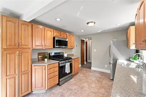 Kitchen - 36 Newfield Ave, Warwick, RI 02888 photo 2 of 2