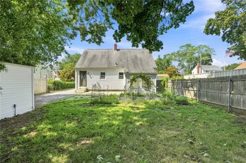 Exterior - 36 Newfield Ave, Warwick, RI 02888 photo 7 of 8