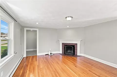 Living - 36 Newfield Ave, Warwick, RI 02888 photo 1 of 4
