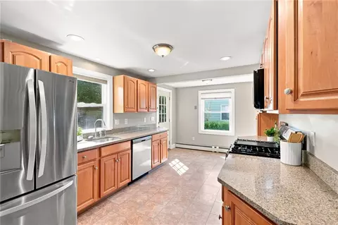Kitchen - 36 Newfield Ave, Warwick, RI 02888 photo 1 of 2