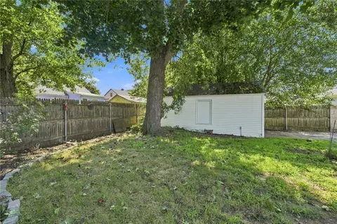 Exterior - 36 Newfield Ave, Warwick, RI 02888 photo 5 of 8