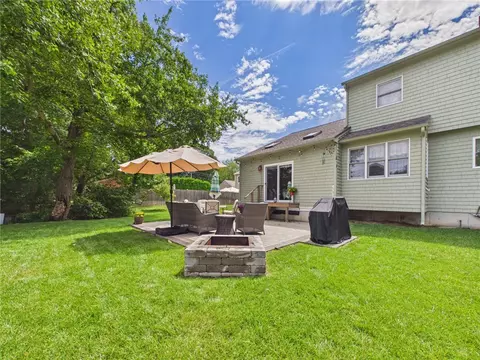 Exterior - 21 Buxton Dr, Cranston, RI 02921 photo 10 of 12