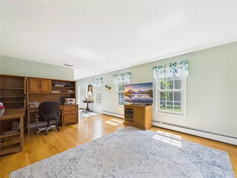 Living - 21 Buxton Dr, Cranston, RI 02921 photo 1 of 5