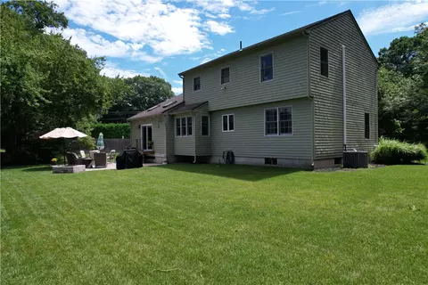 Exterior - 21 Buxton Dr, Cranston, RI 02921 photo 8 of 12