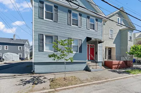 275 Carpenter St, Providence, RI 02909