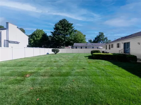 Exterior - 85 Spooner St, Warwick, RI 02886 photo 5 of 7