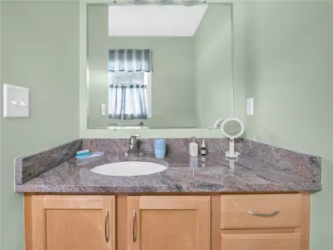 Bath - 85 Spooner St, Warwick, RI 02886 photo 1 of 2
