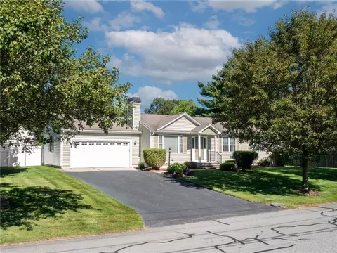 Exterior - 85 Spooner St, Warwick, RI 02886 photo 3 of 7