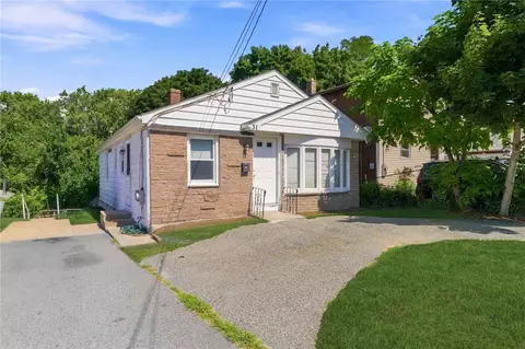 31 Glossop St, Providence, RI 02911