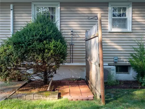 Exterior - 77 Drybrook Rd, Warwick, RI 02889 photo 6 of 11