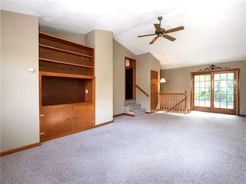 Living - 77 Drybrook Rd, Warwick, RI 02889 photo 2 of 6