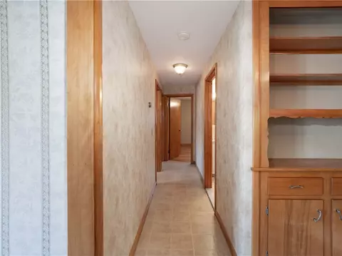 Entry Way - 77 Drybrook Rd, Warwick, RI 02889 photo 2 of 3